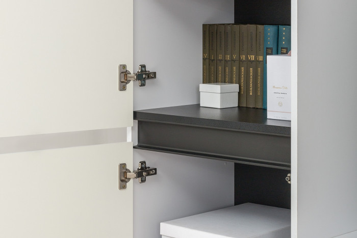 Сидней Комплектация № 109, цвет корпус: белый/чёрный/фасады: МДФ белый глянец, ШхГхВ 394,8х41,3х205,2 см., универсальная сборка