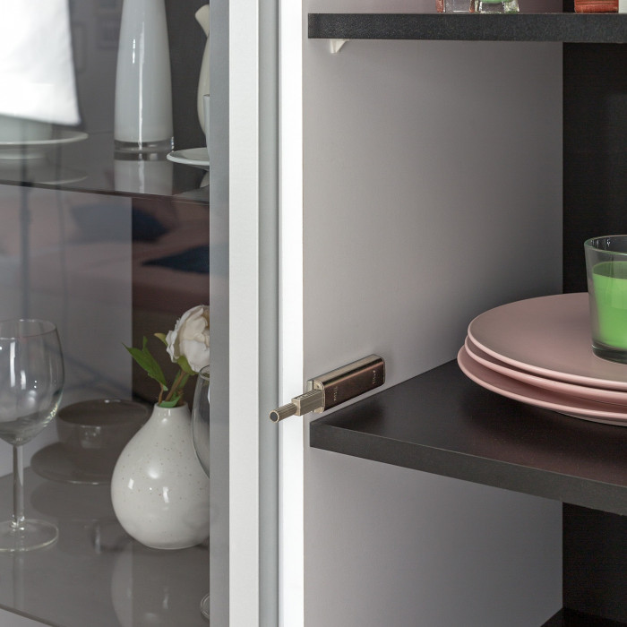 Сидней Комплектация № 082, цвет корпус: белый/чёрный/фасады: МДФ белый глянец, ШхГхВ 395х41,3х205,2 см., универсальная сборка