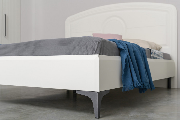 Валенсия Спальня № 35, цвет ЛДСП белый шагрень/чёрный/МДФ белый шагрень, ортопед есть, сп. м. 1600х2000 мм., б/м